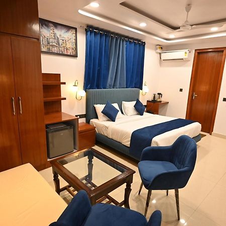 Hotel Down Town Paschim Vihar Delhi  Buitenkant foto