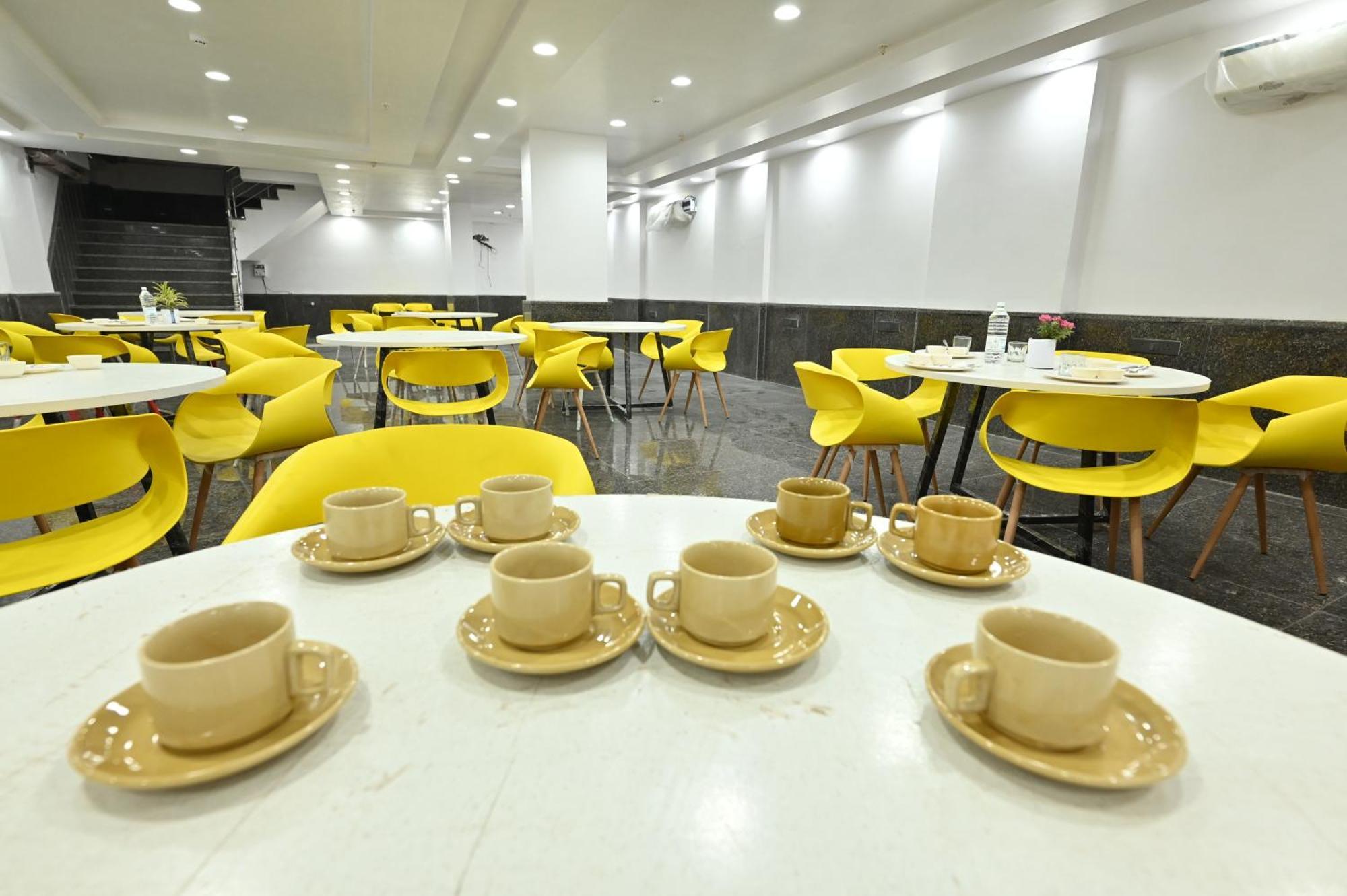Hotel Down Town Paschim Vihar Delhi  Buitenkant foto