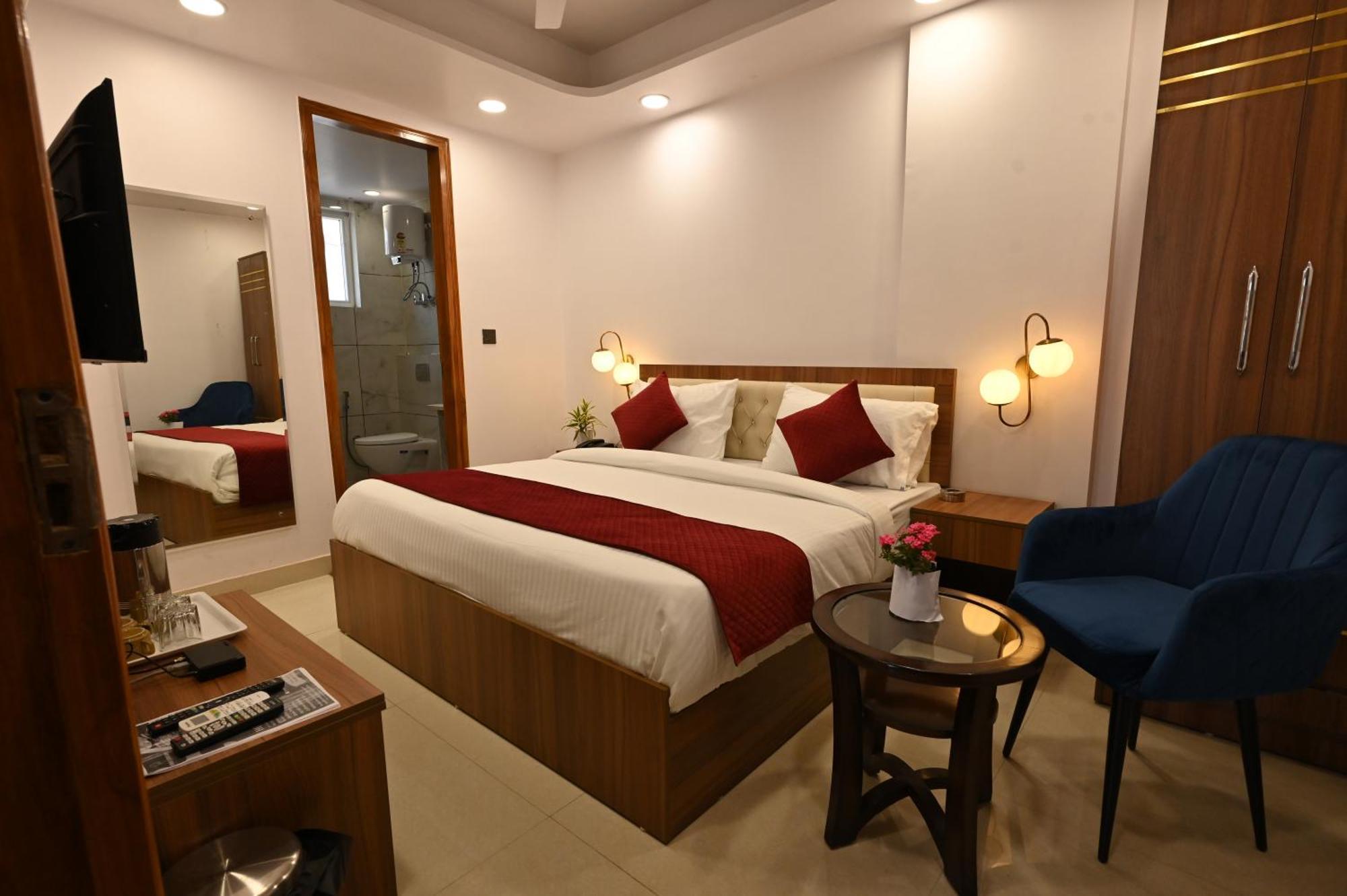 Hotel Down Town Paschim Vihar Delhi  Buitenkant foto