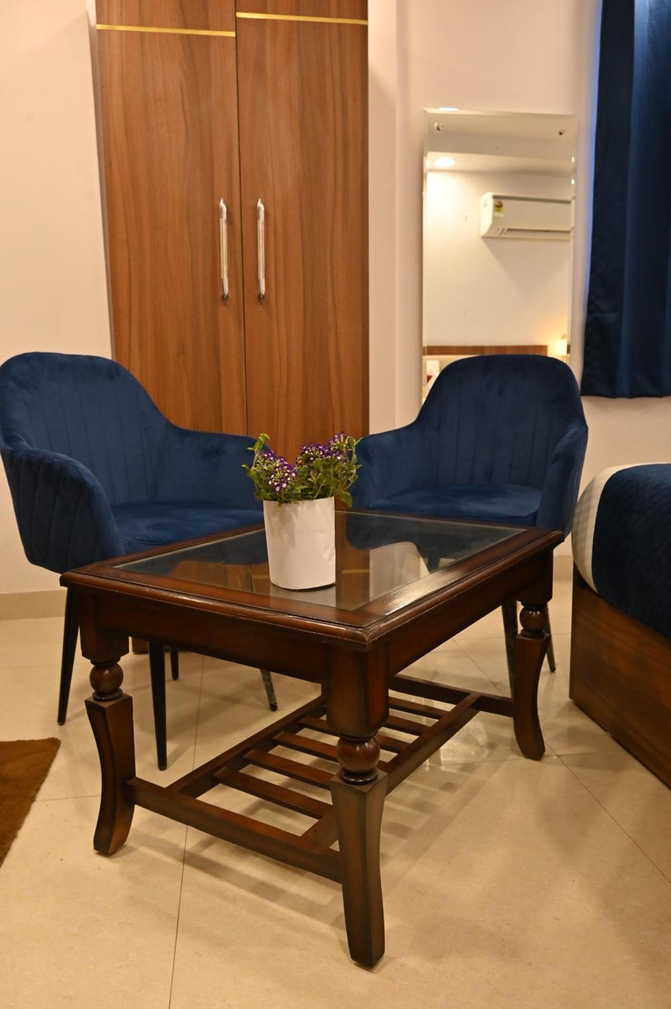 Hotel Down Town Paschim Vihar Delhi  Buitenkant foto