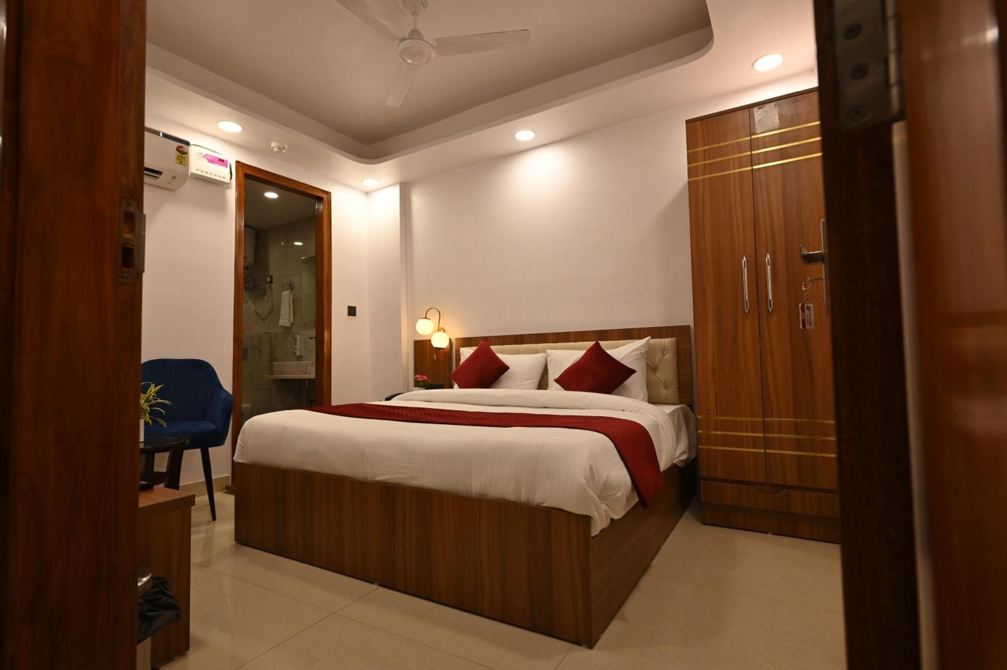 Hotel Down Town Paschim Vihar Delhi  Buitenkant foto