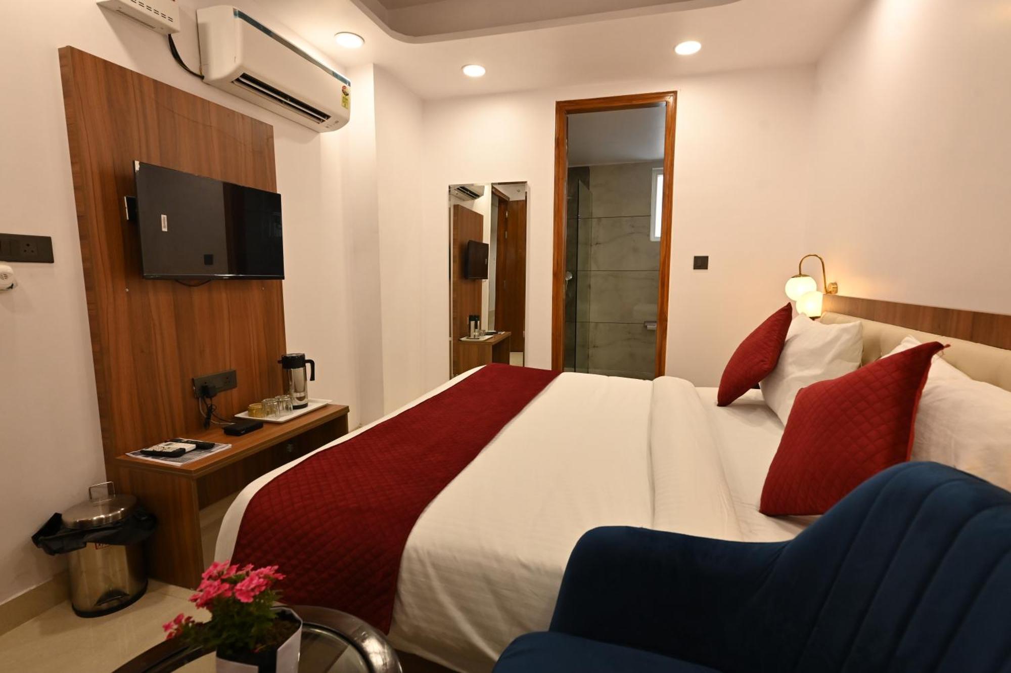 Hotel Down Town Paschim Vihar Delhi  Buitenkant foto
